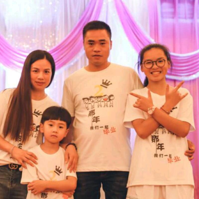 创腾塑机。王孝安