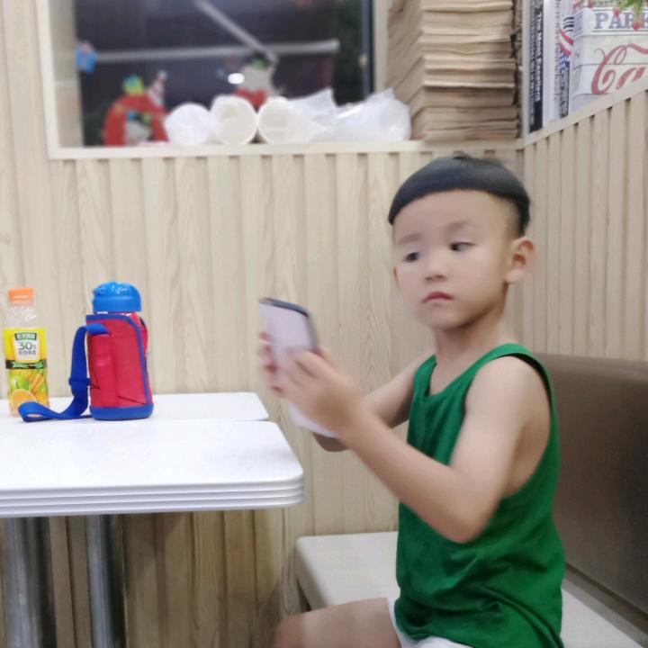 用户3425439466068