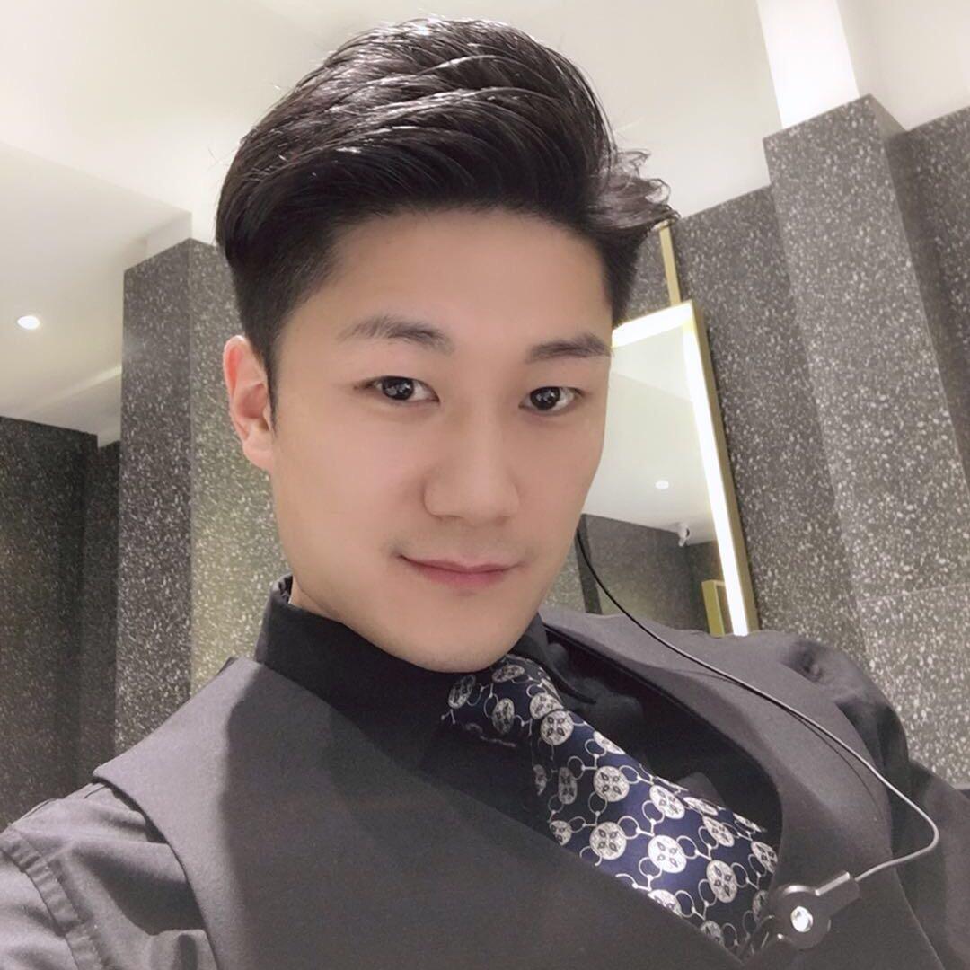 十堰卡诗造型男士复古理发馆