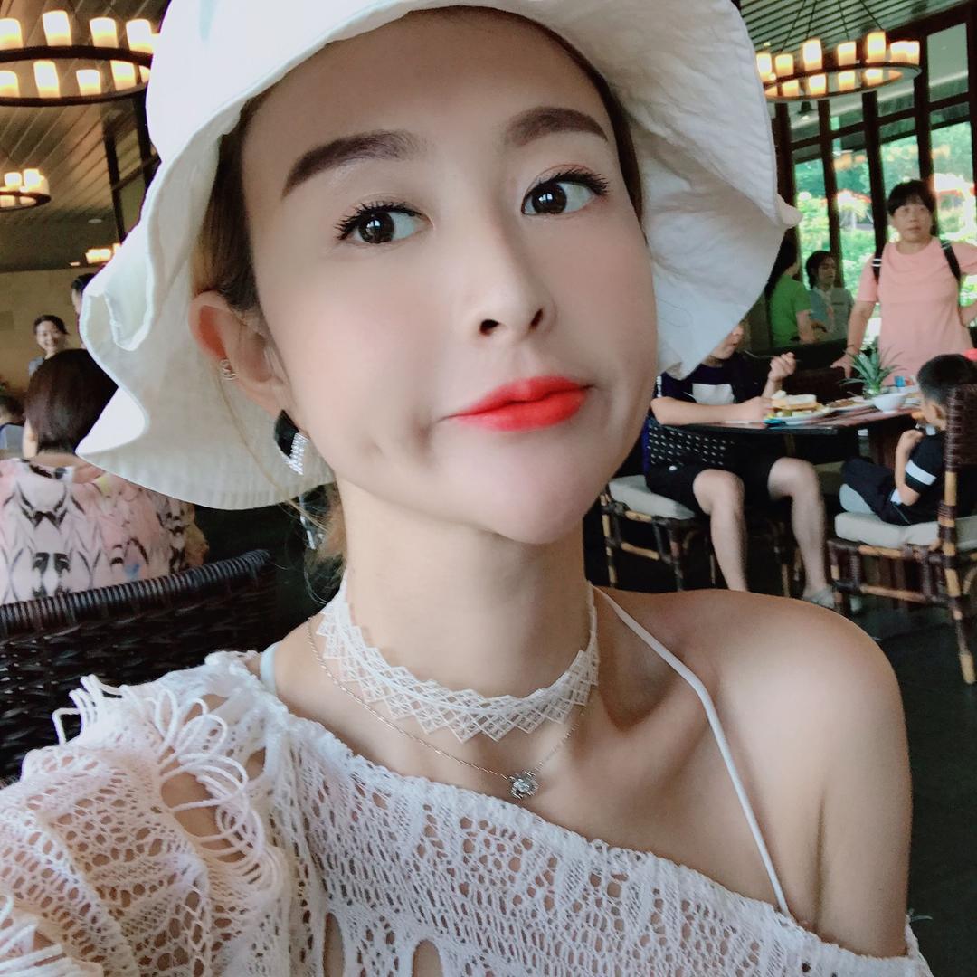 洪容服装店