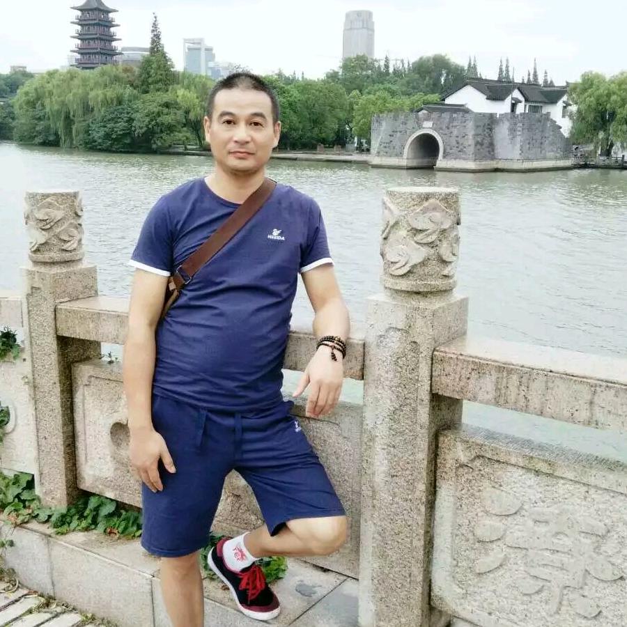 可爱大叔小叔