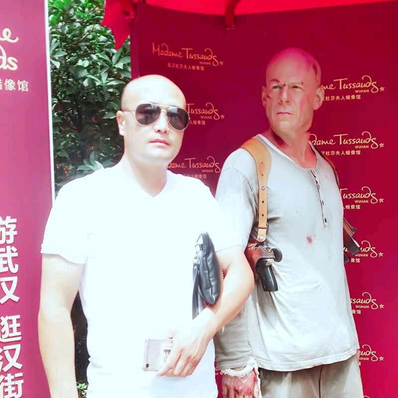 大庆市让胡路区朗鹏门窗厂