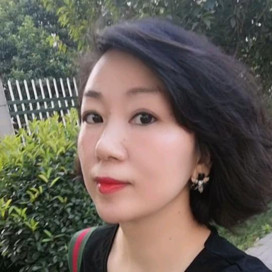 莫凡精品服饰