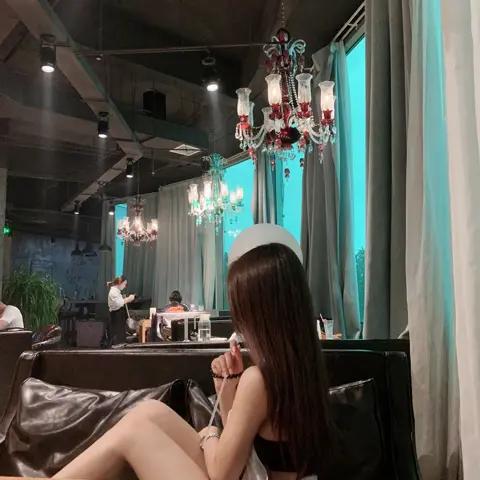 小梦子a.