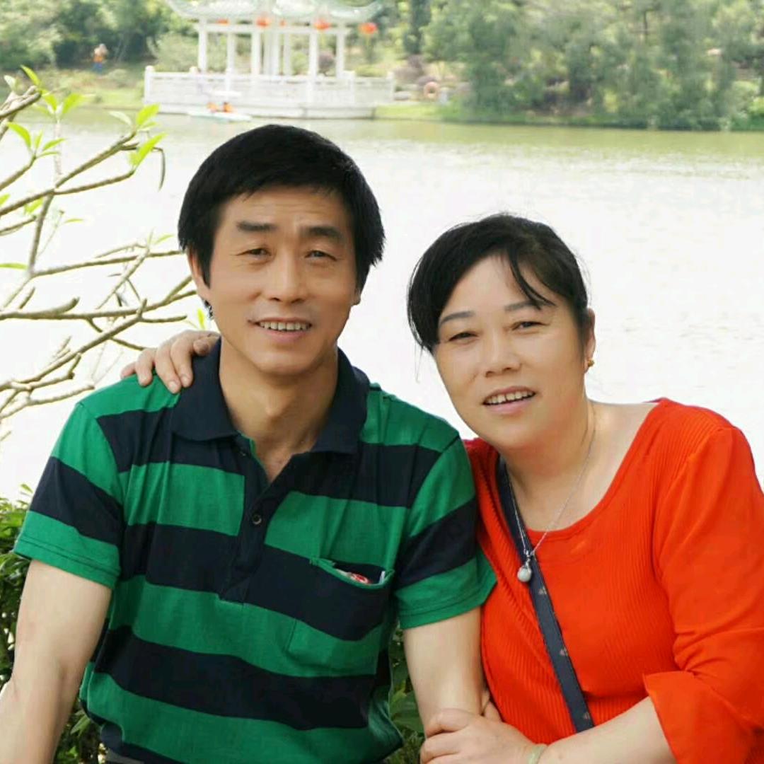 两只蝴蝶