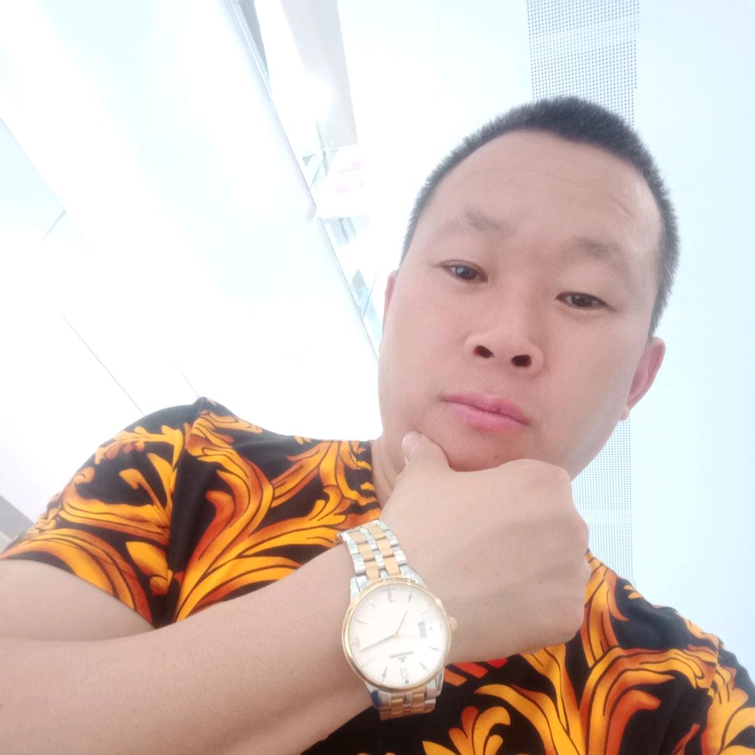 烈酒爱上嘴唇
