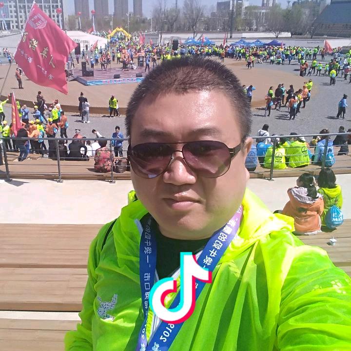 🌈踏剑飞天斩仙✨