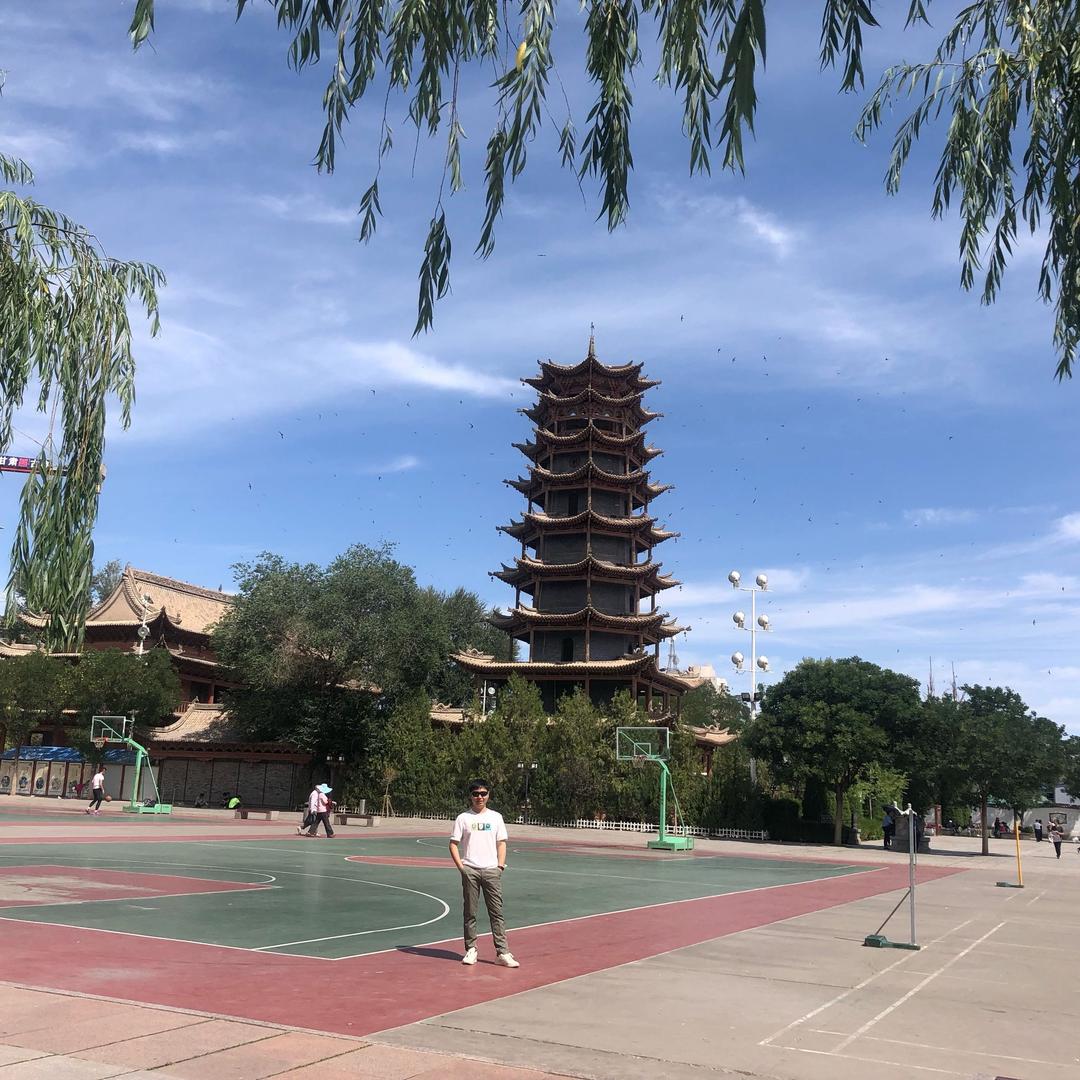 溪流泉