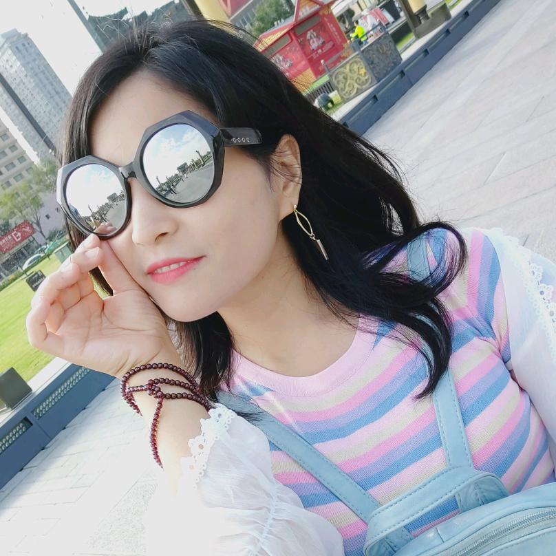 仙人掌上雨初晴