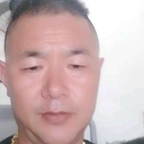 北方一只狼。