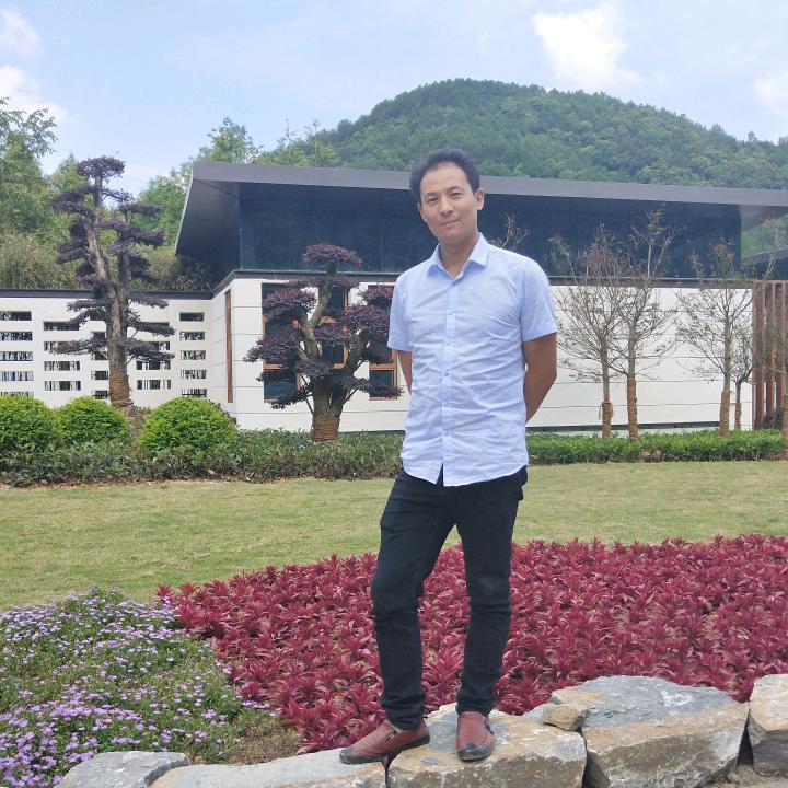 兴山励志哥
