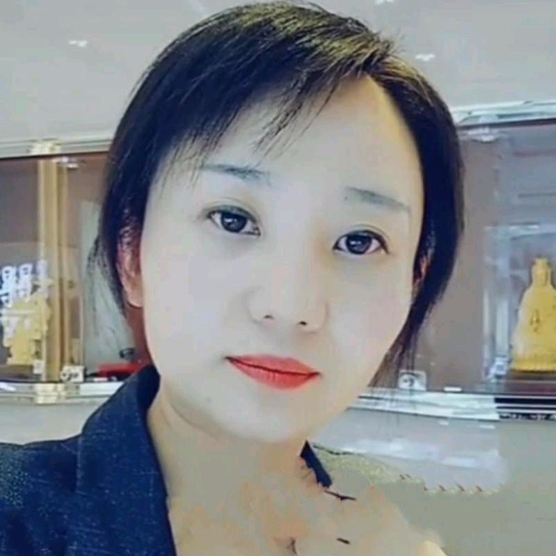 李斐