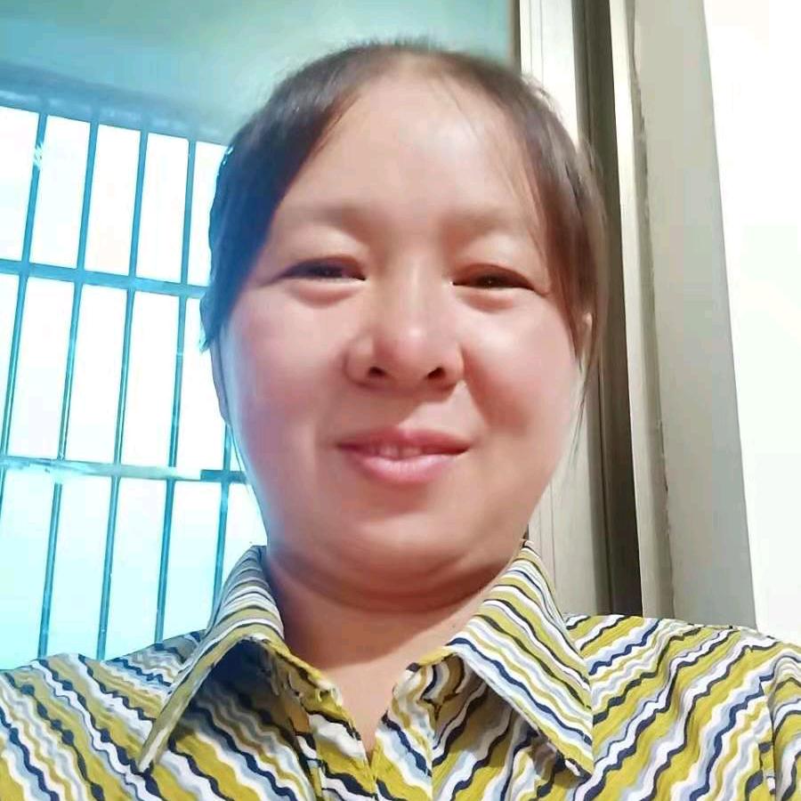 悠悠寸草生