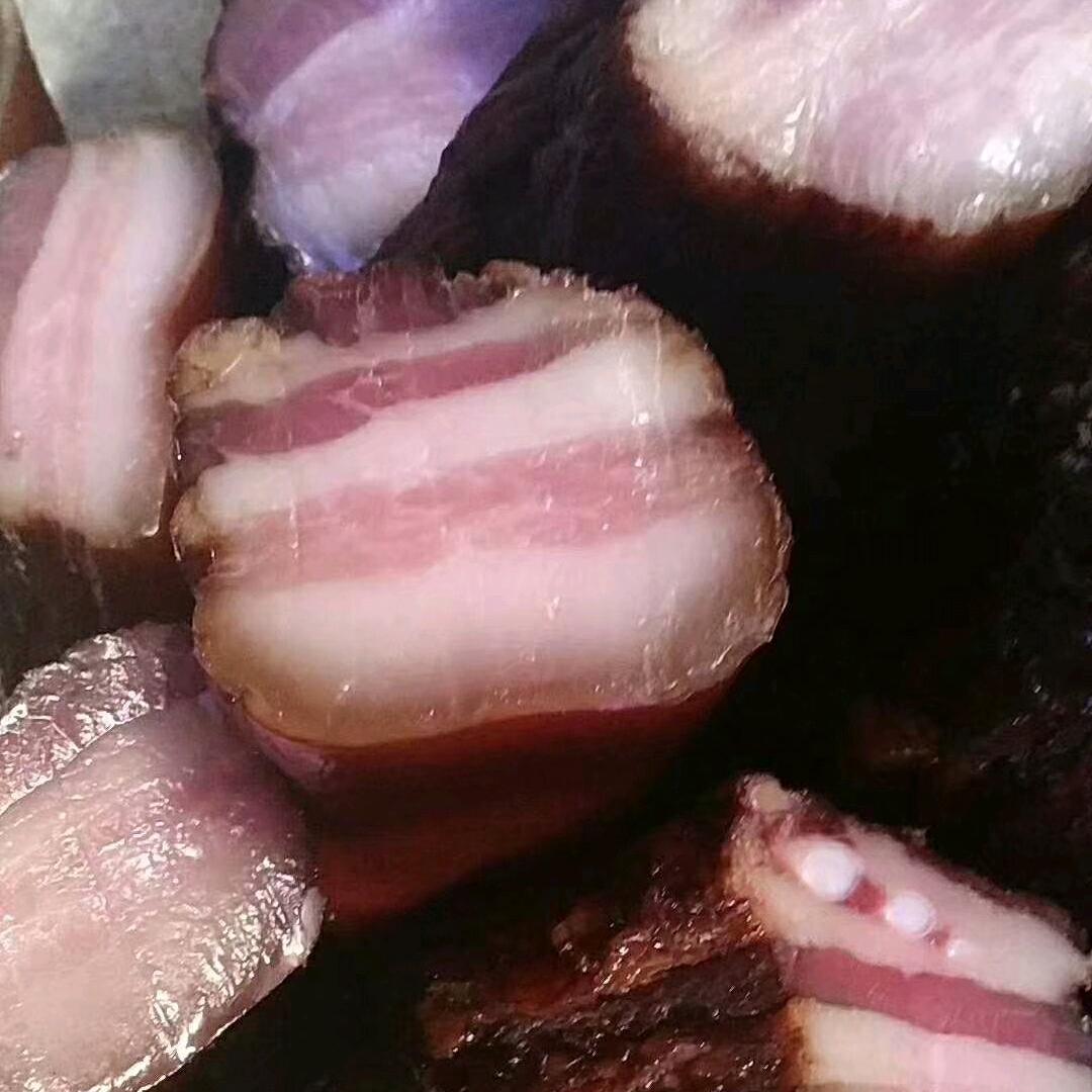 卖正宗四川腊肉香肠