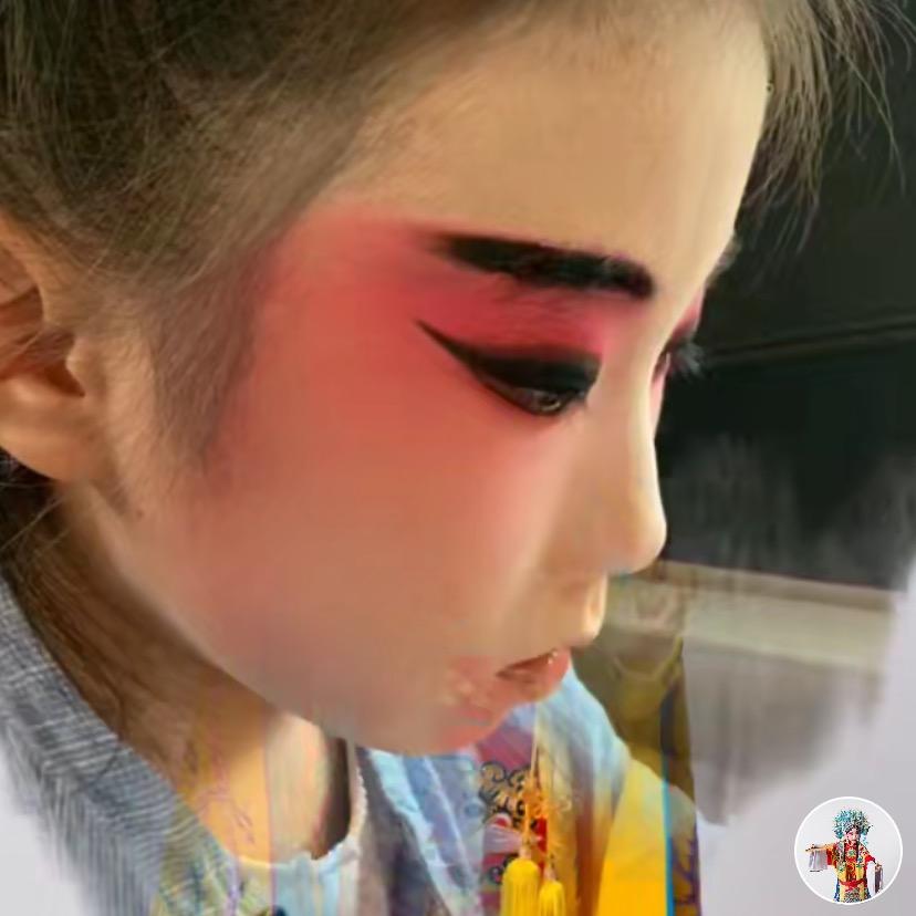 王卓然 (之之) 京剧小戏迷