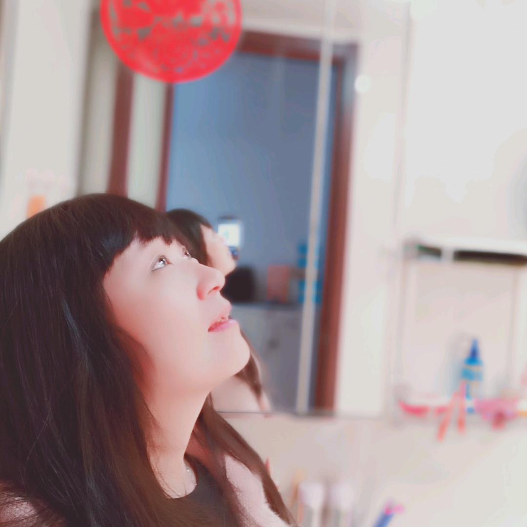 桃子爱穿搭