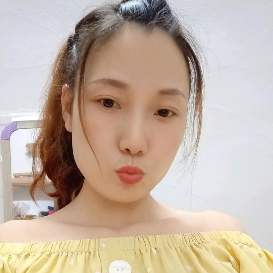 莹莹