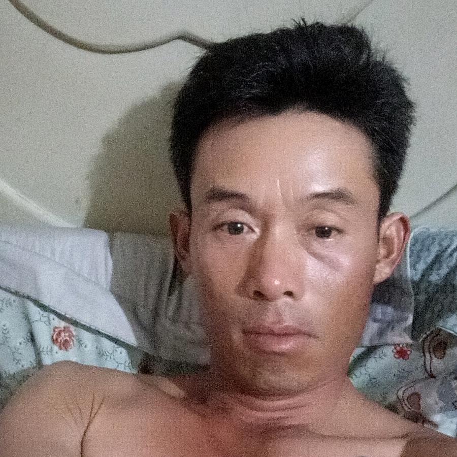 我们幸福一家。
