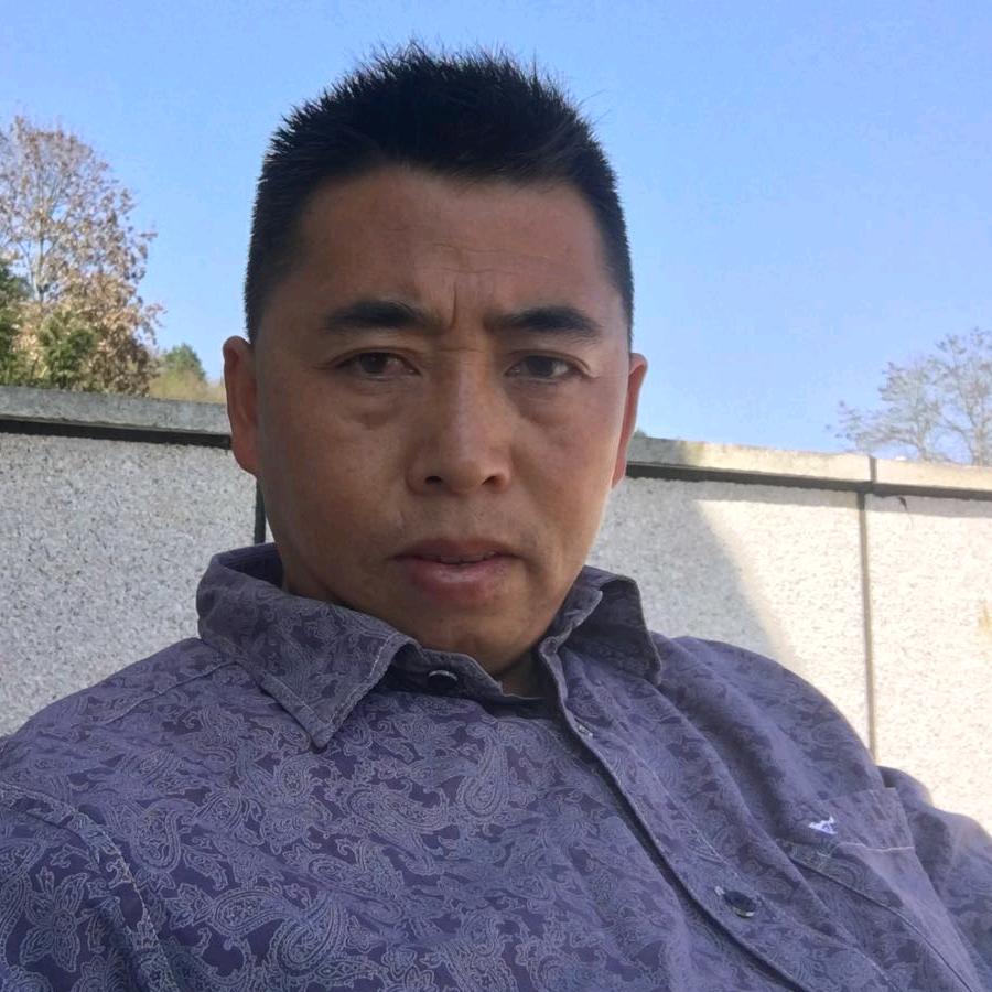 福建泉州梅宝石业