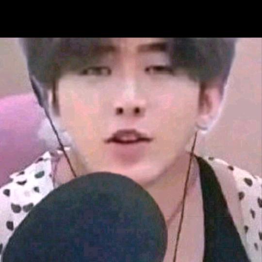 不点赞的都是乔碧罗的男朋友