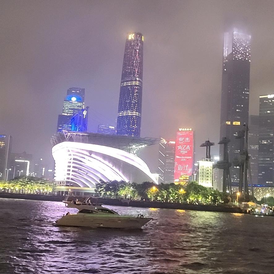 广东伊凯盾系统门窗郫都店