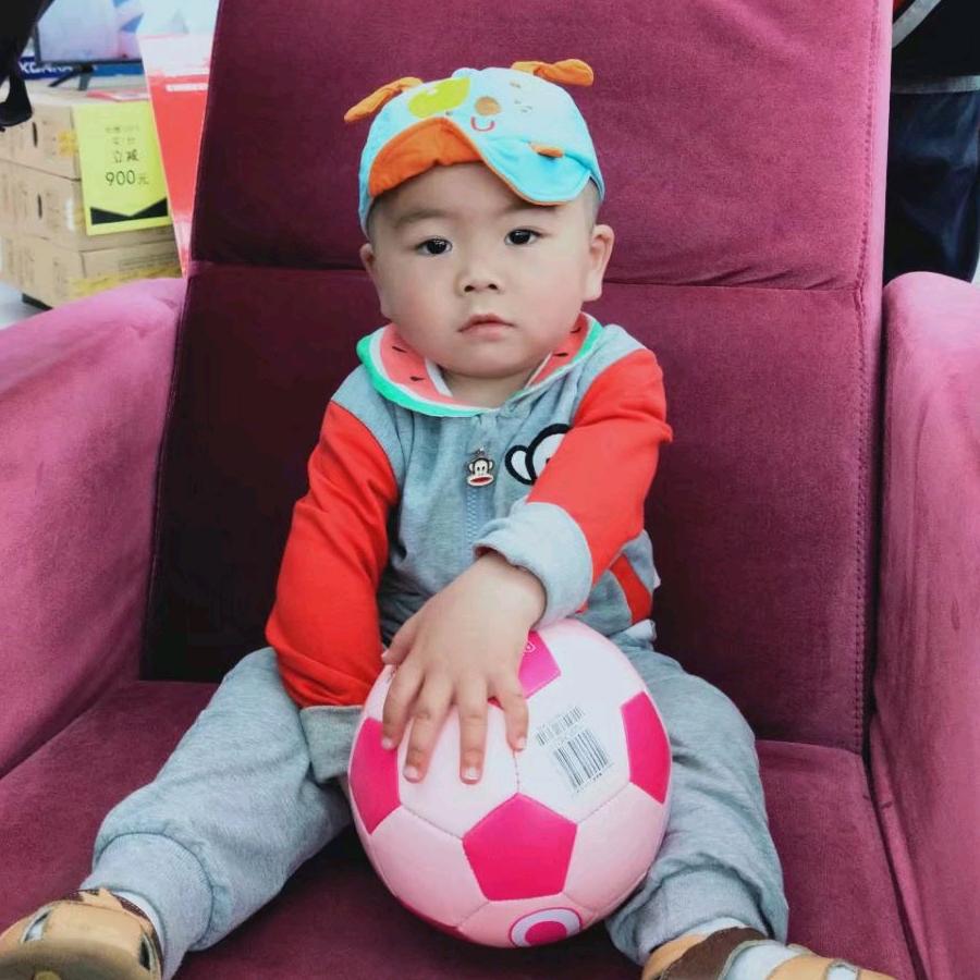 小红红和小鸡雨