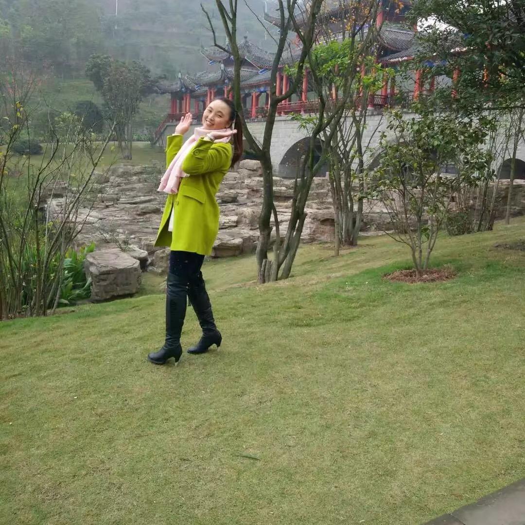 油漆工小姐姐