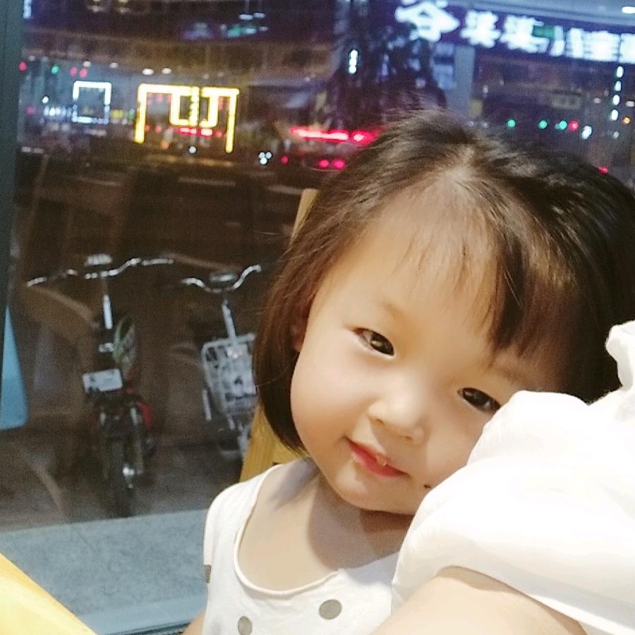 德盛高中往东郑堂形象超市