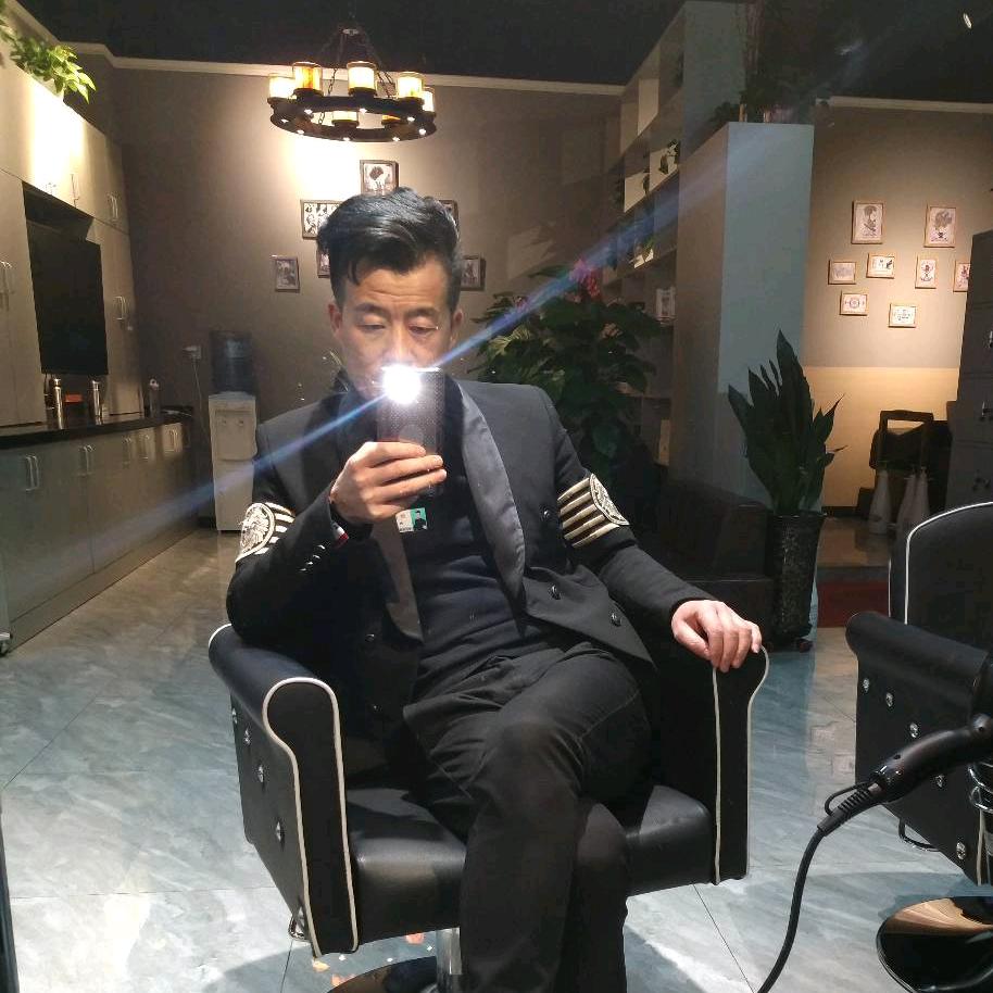 设计师阿杜