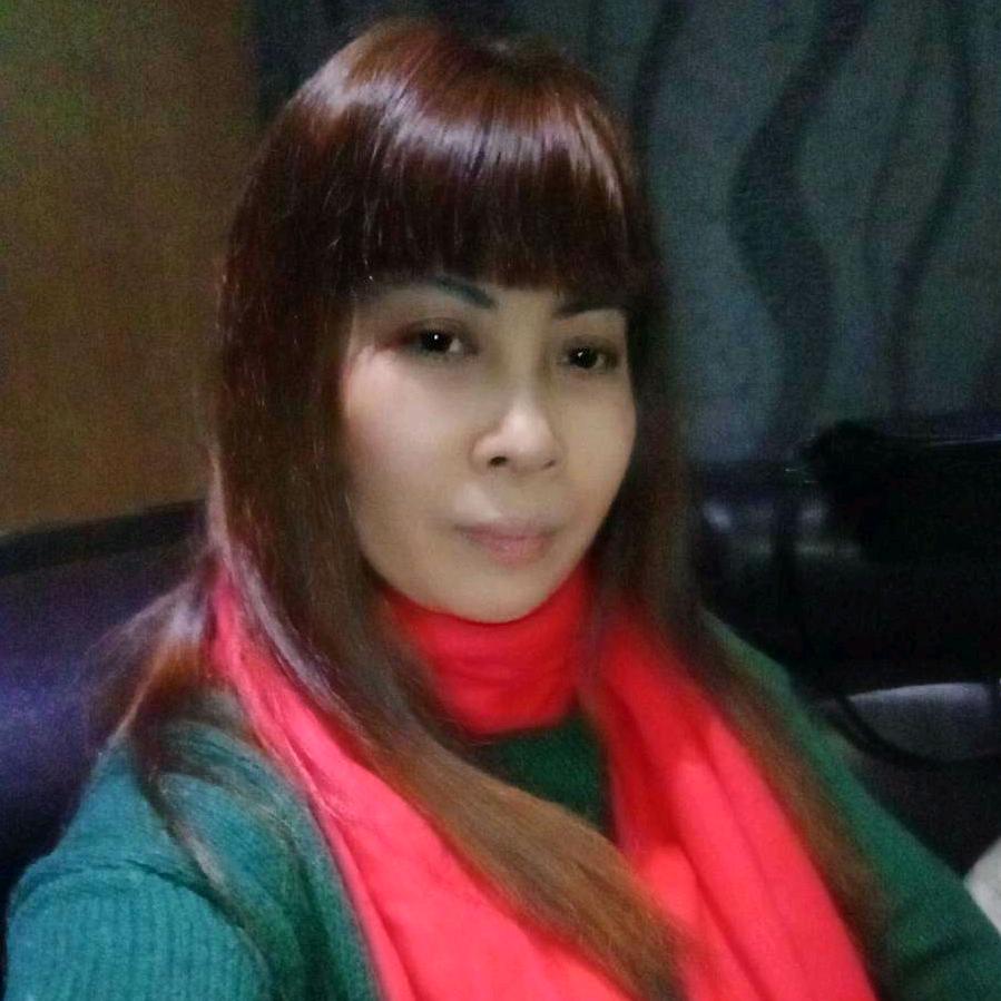 假装很幸福