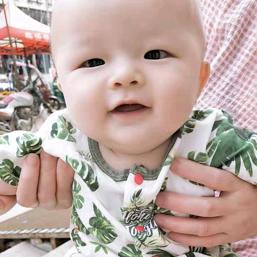 九集慧萍服饰