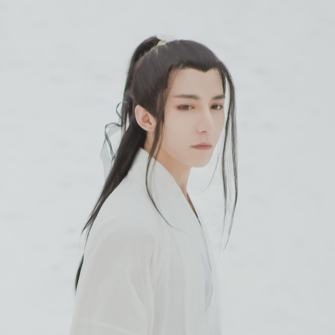 南宫逸