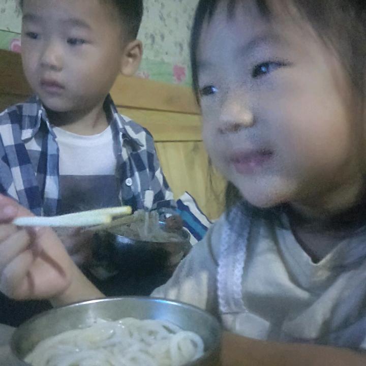 快乐幸福龙凤胎