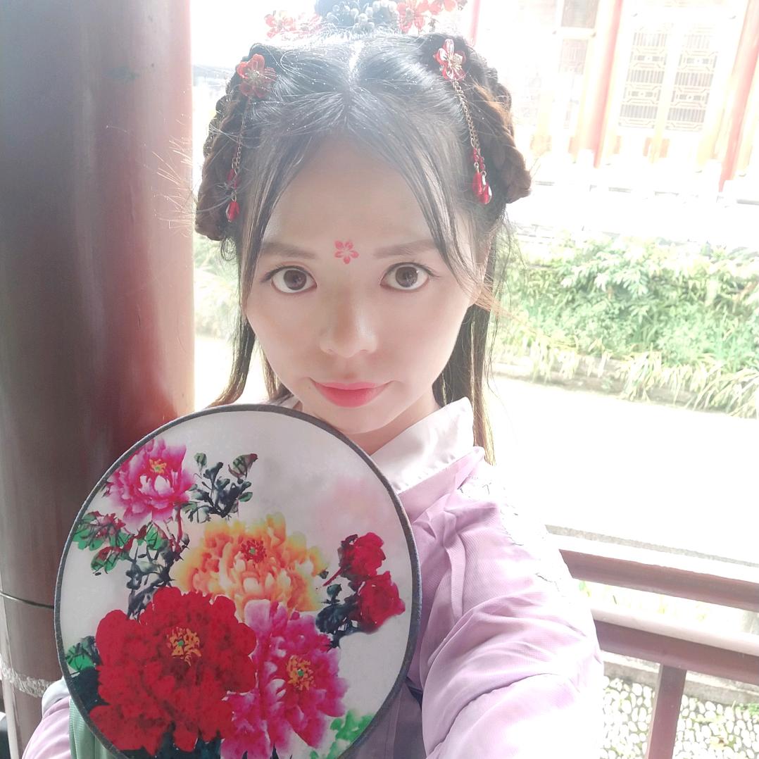 小梅（俏佳人）