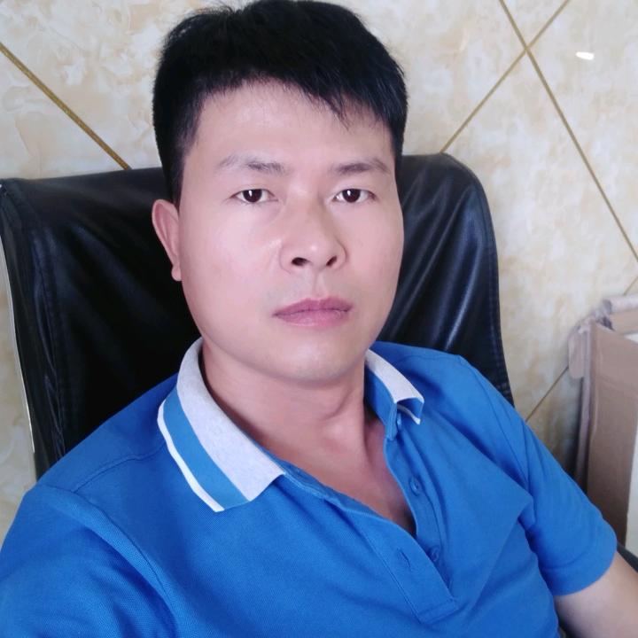 隆鑫建材博信陶瓷，九隆轩装饰公司