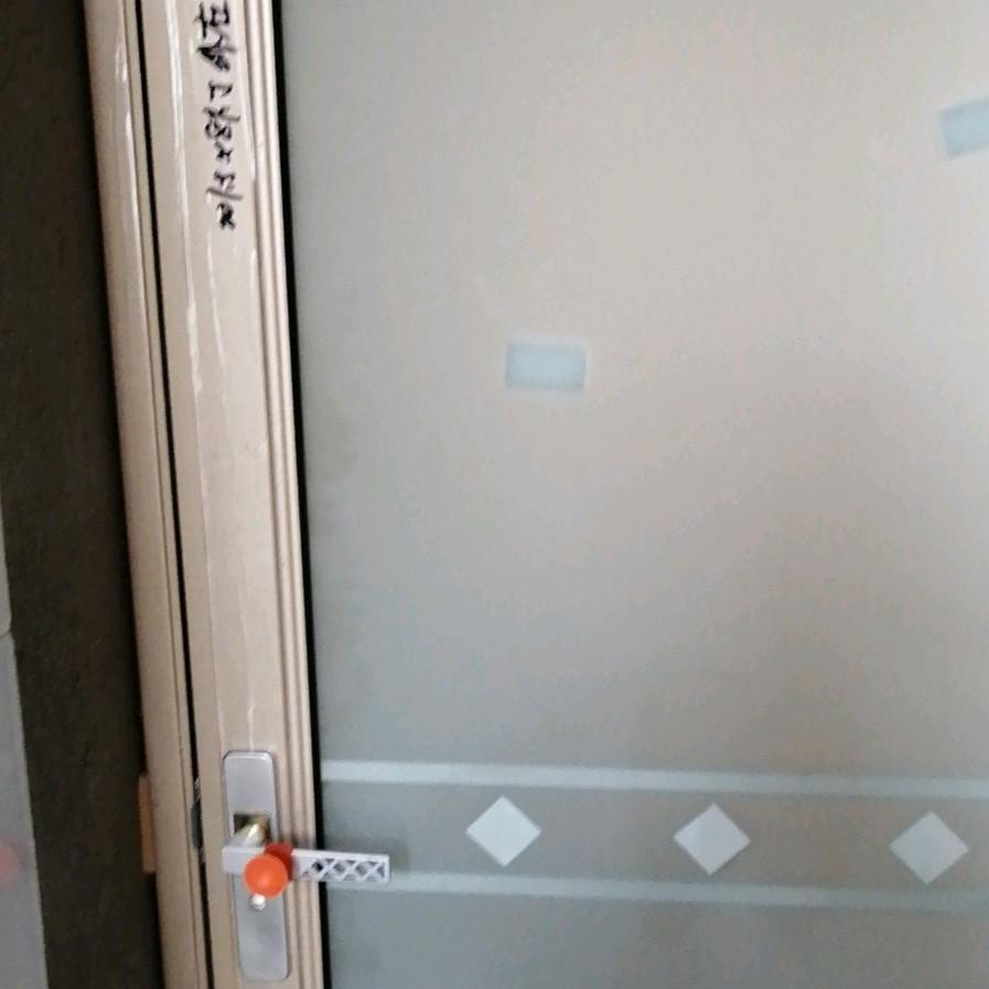 逆流的鱼