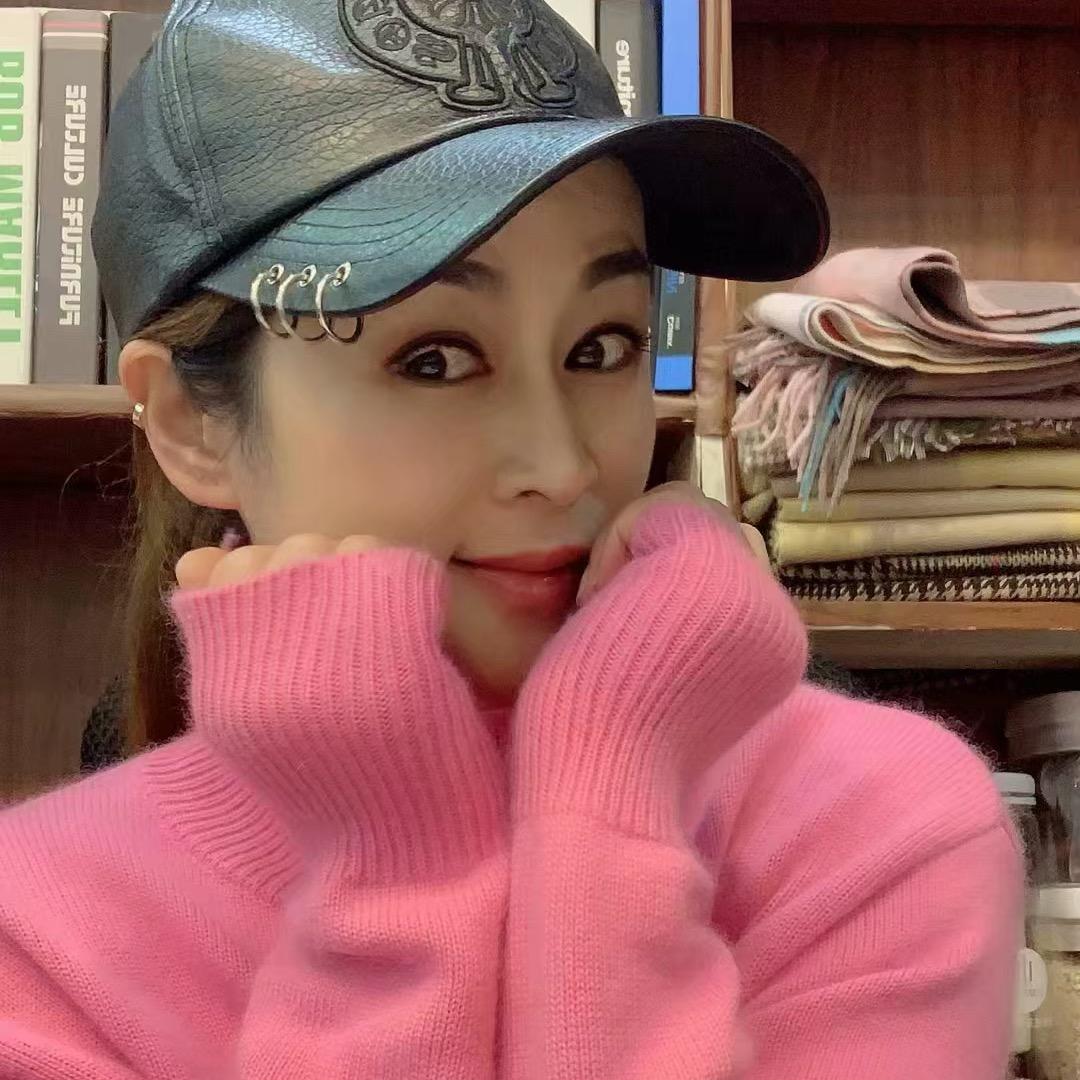 月亮湾服装店