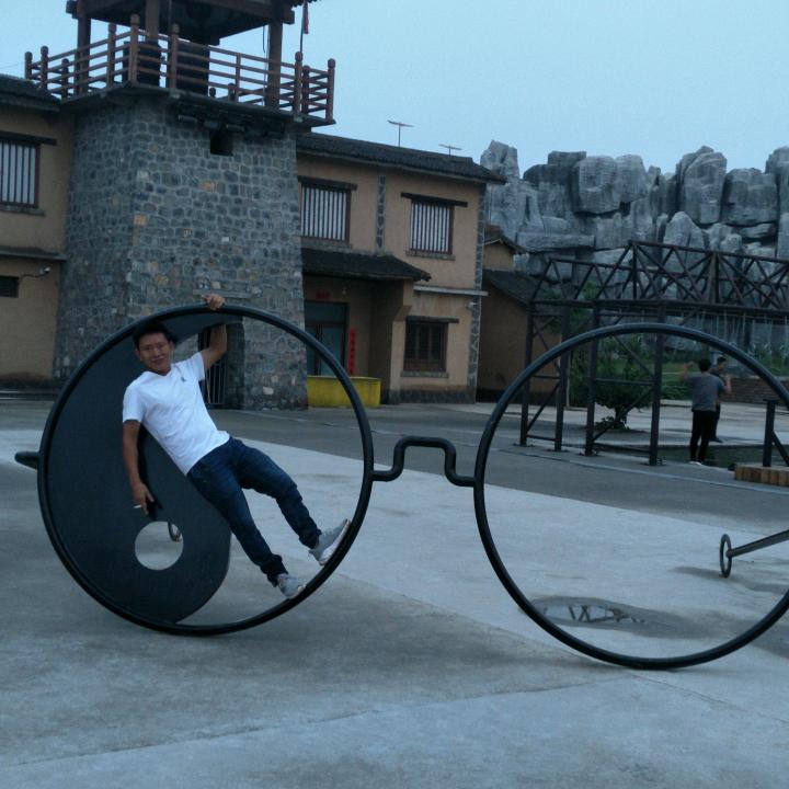 李鑫