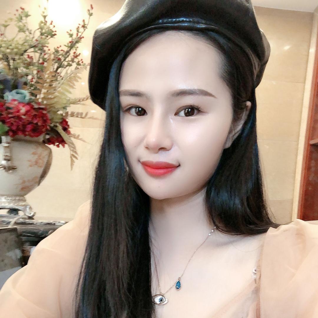 爱跳舞的小仙女🧚‍♀️