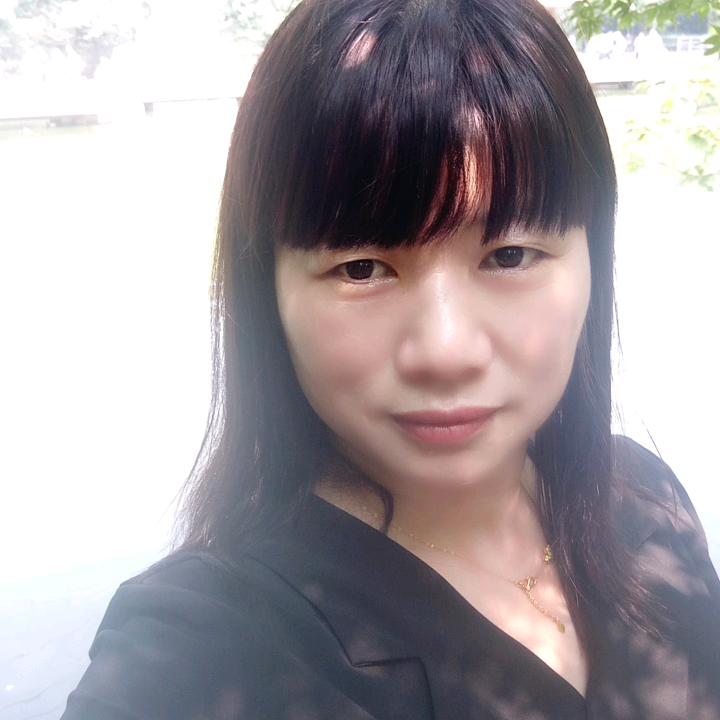 临湖艳琴家纺窗帘城