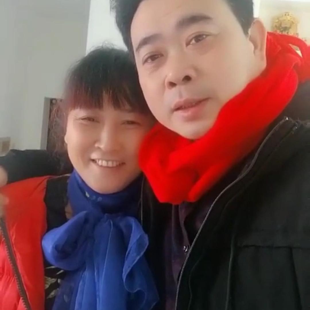 唐玲