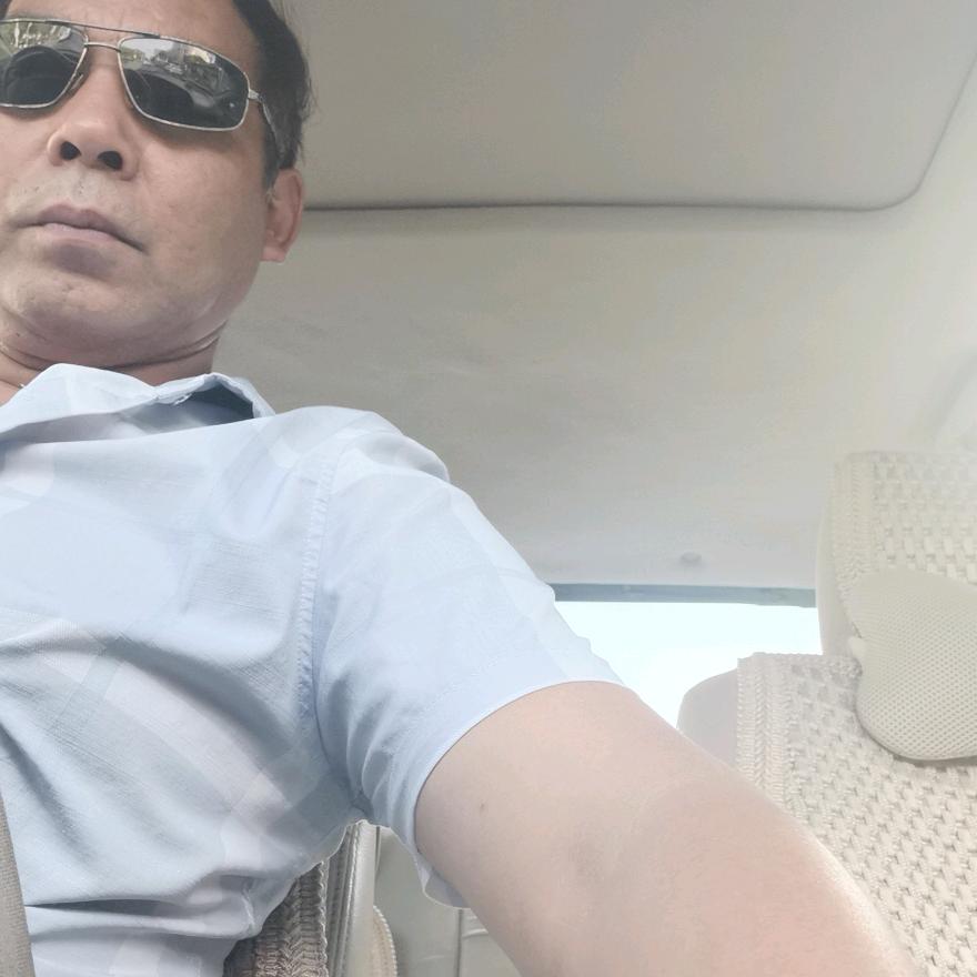 👷上海闰沓实业发展有限公司