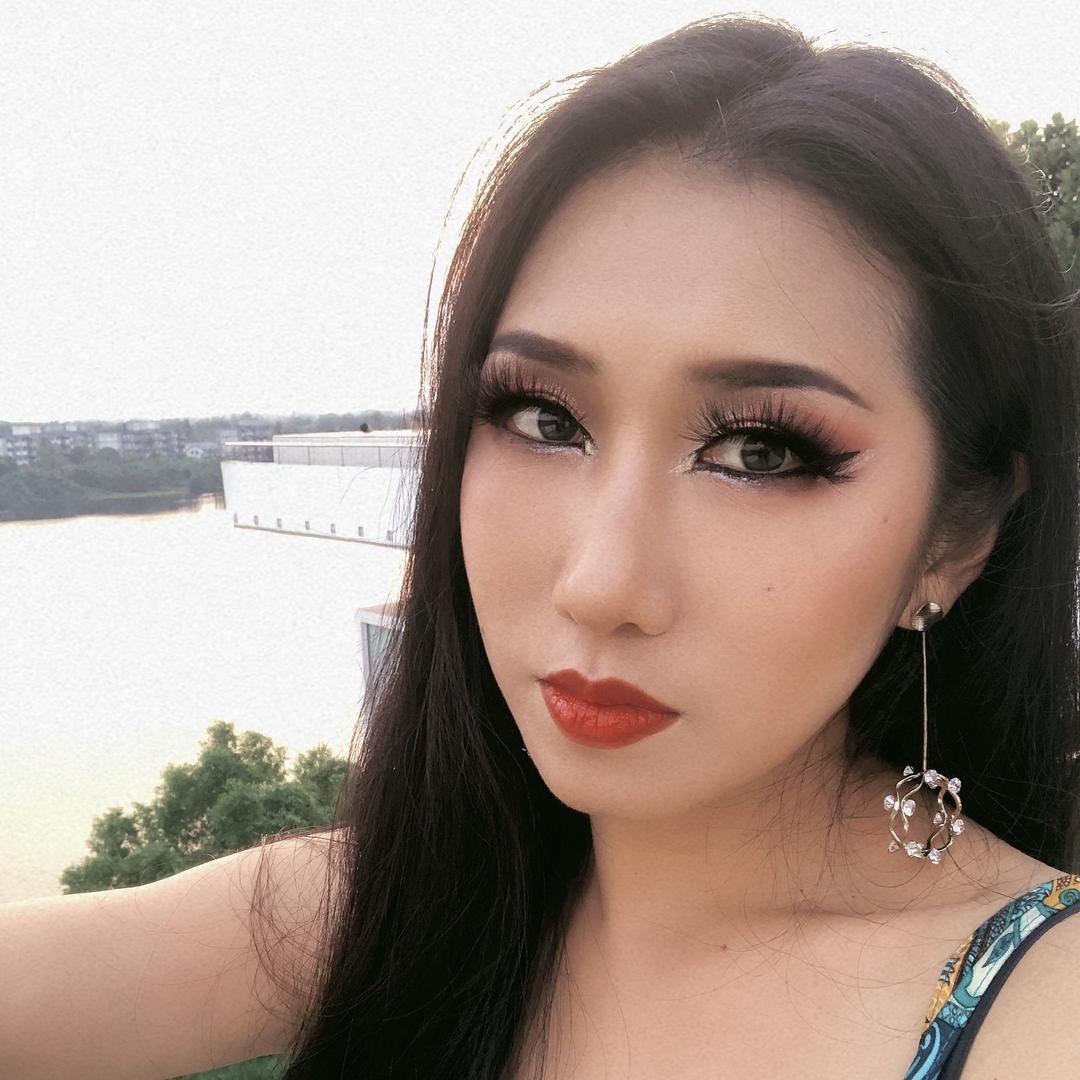 新加坡舞蹈老师Susan