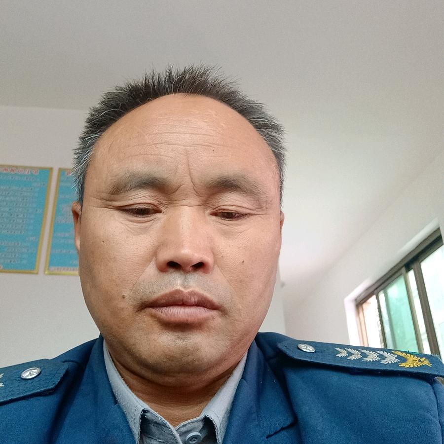 杨登银