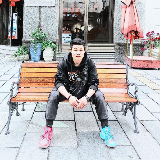 世故半醉半醒半疯癫