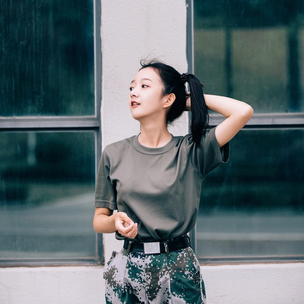杨诗华