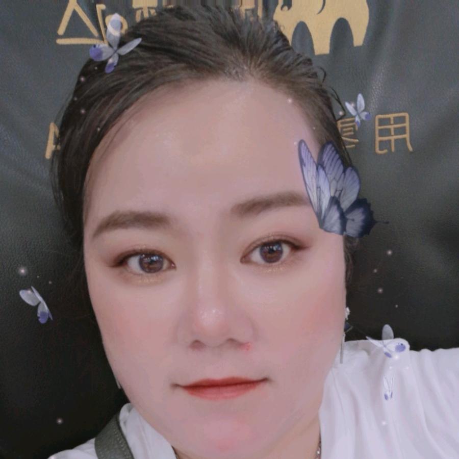 琦莉.君怡