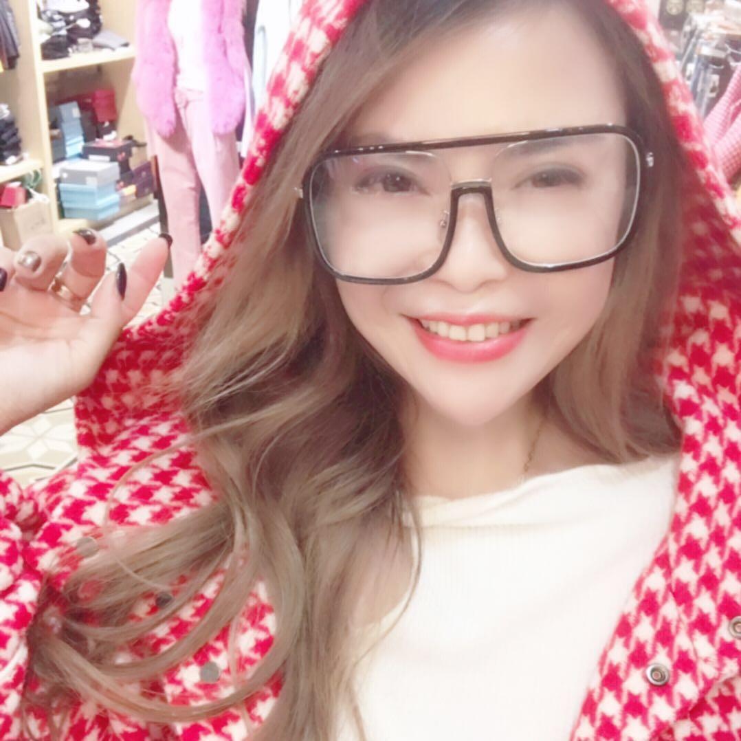 六安伴边天服饰