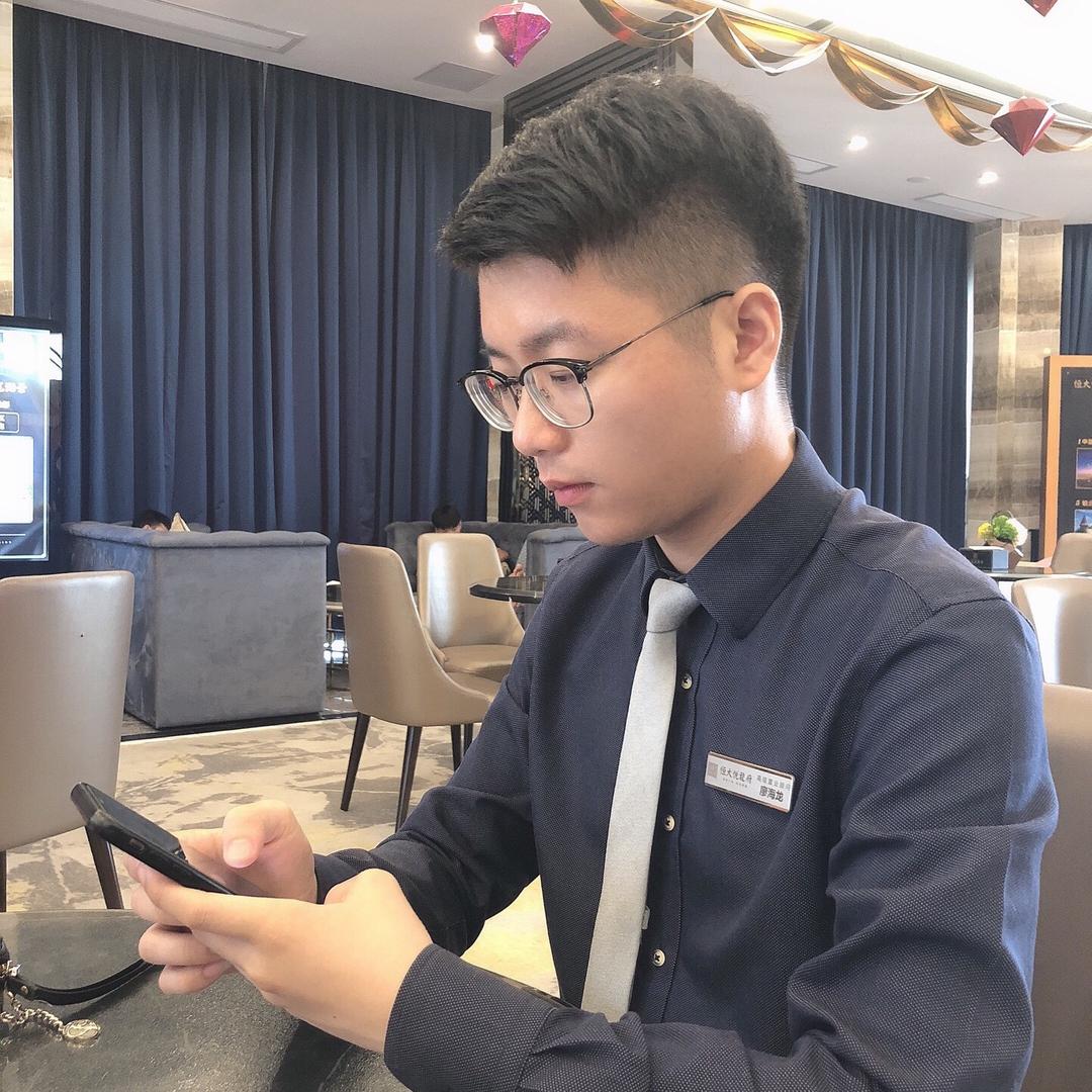 你好，我姓廖