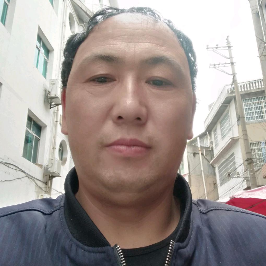 张连忠负责开锁